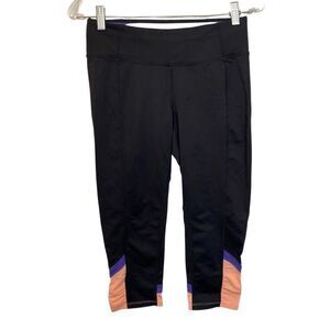 🚨FINAL OFFER Calvin Klein Quick Dry Cropped Leggings in Black Size Medium